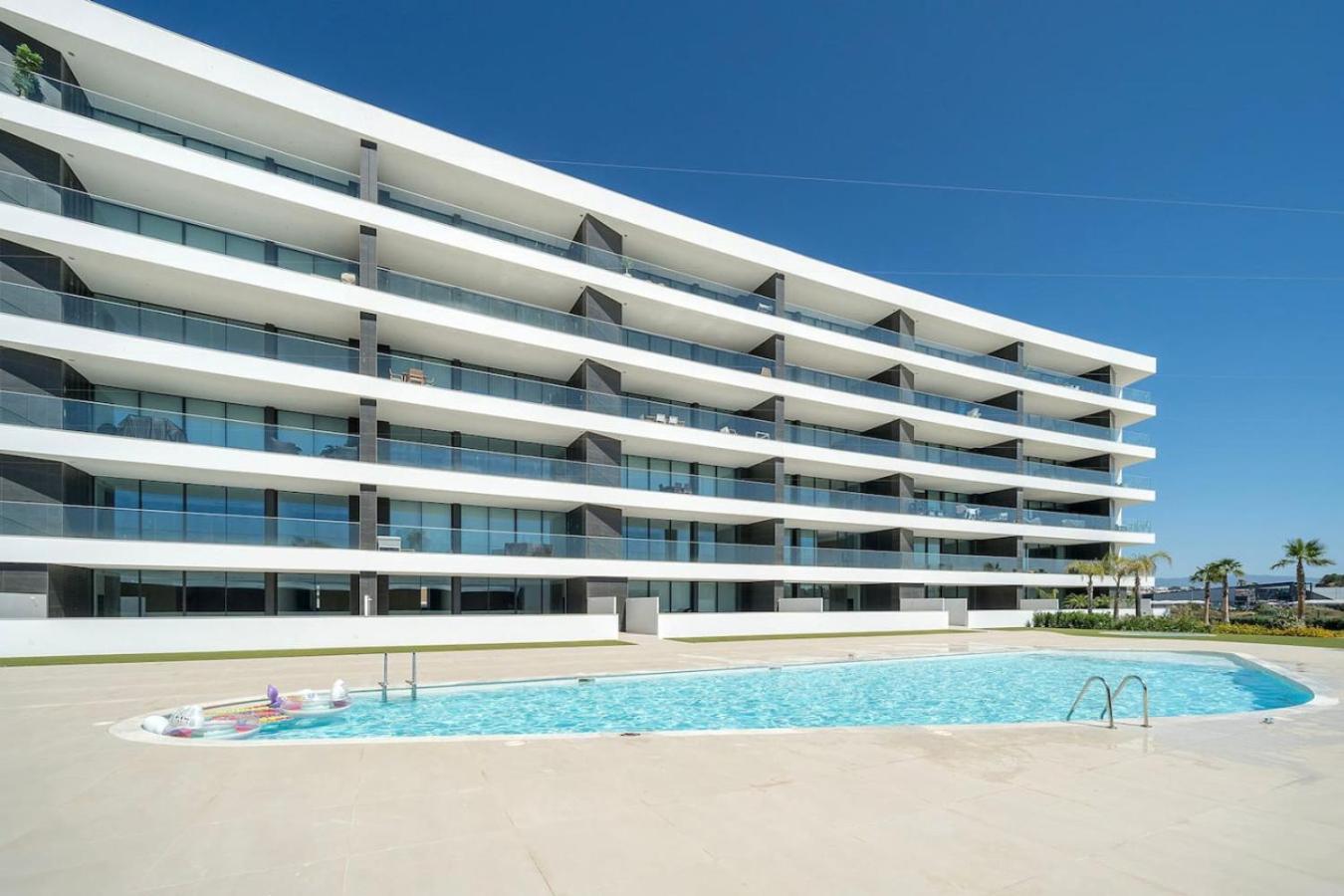 Beleza - Luxury Ocean View Central Condo Near Beach Lagos