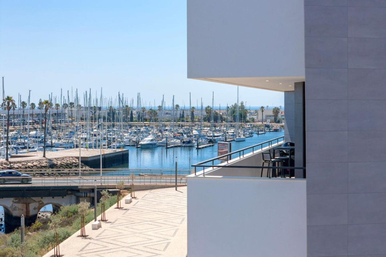Beleza - Luxury Ocean View Central Condo Near Beach