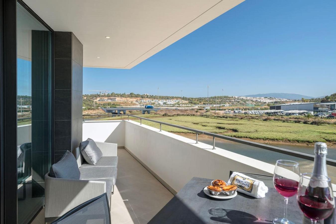 Beleza - Luxury Ocean View Central Condo Near Beach *